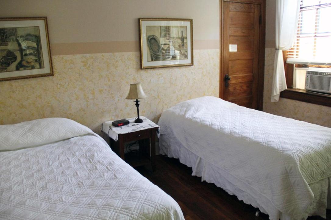 Deluxe Double Room with Shared Bath